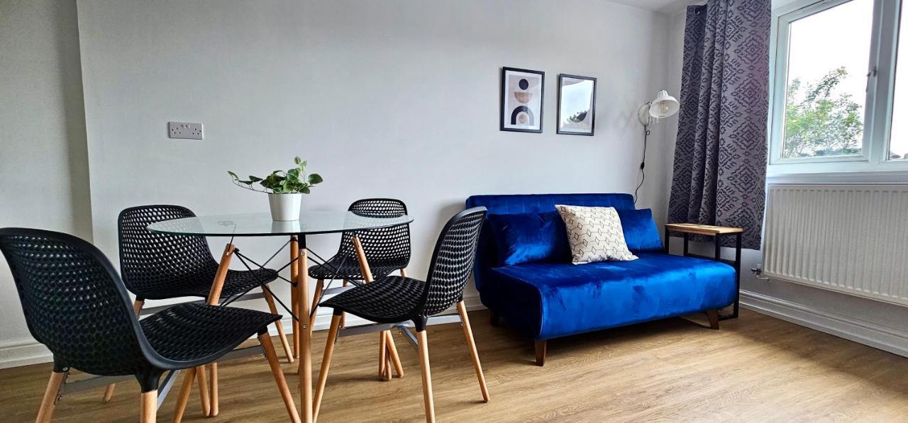 Harlequin Apartments By Switchback Stays Cardiff Rum bild