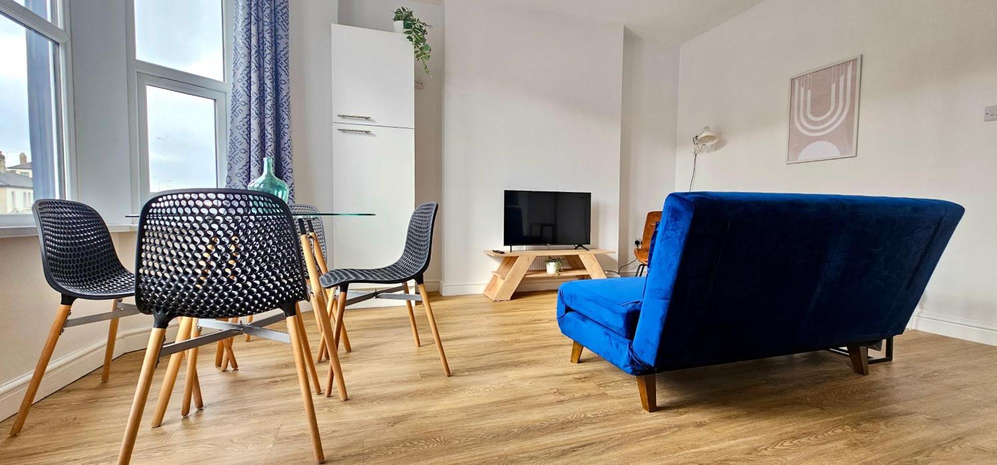 Harlequin Apartments By Switchback Stays Cardiff Rum bild