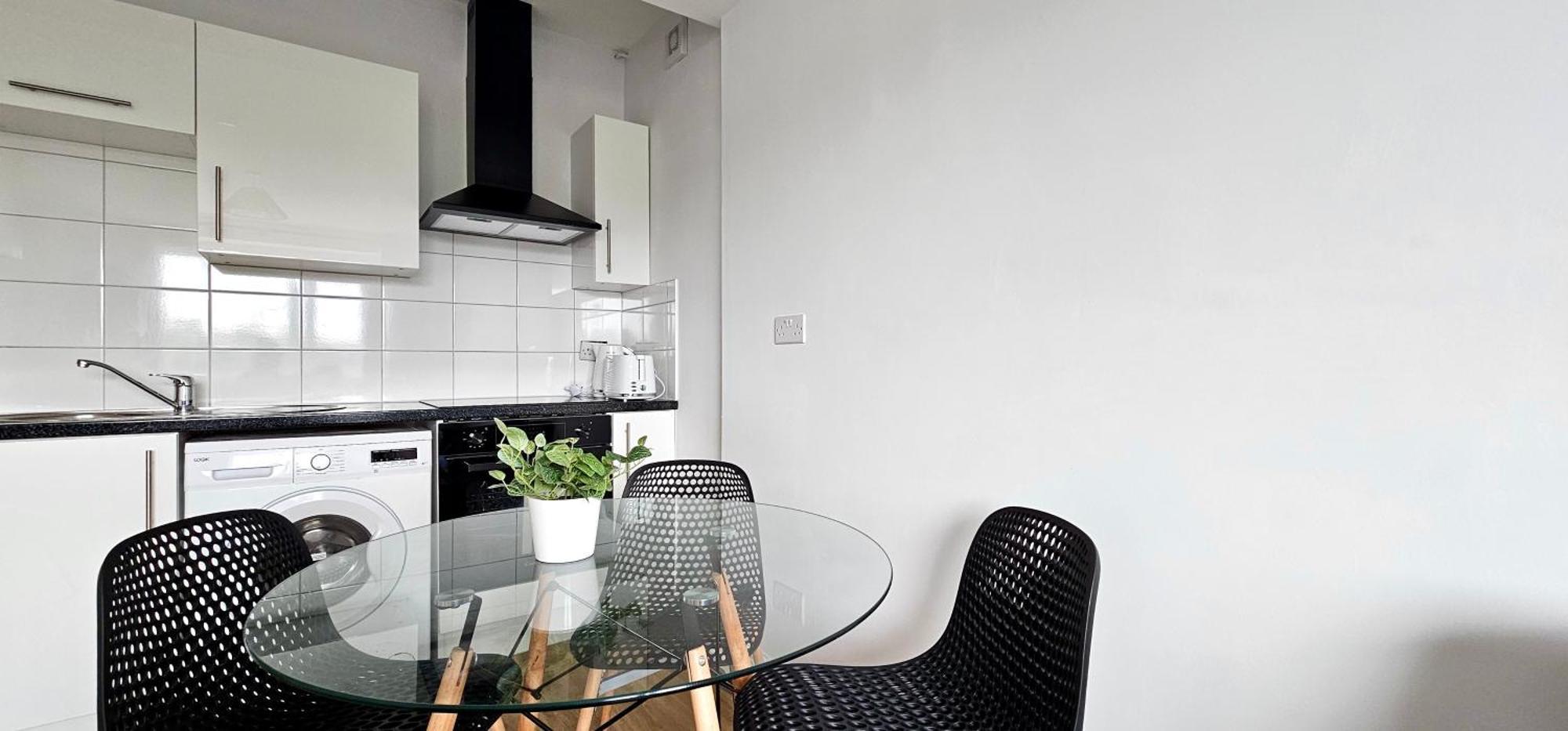 Harlequin Apartments By Switchback Stays Cardiff Rum bild