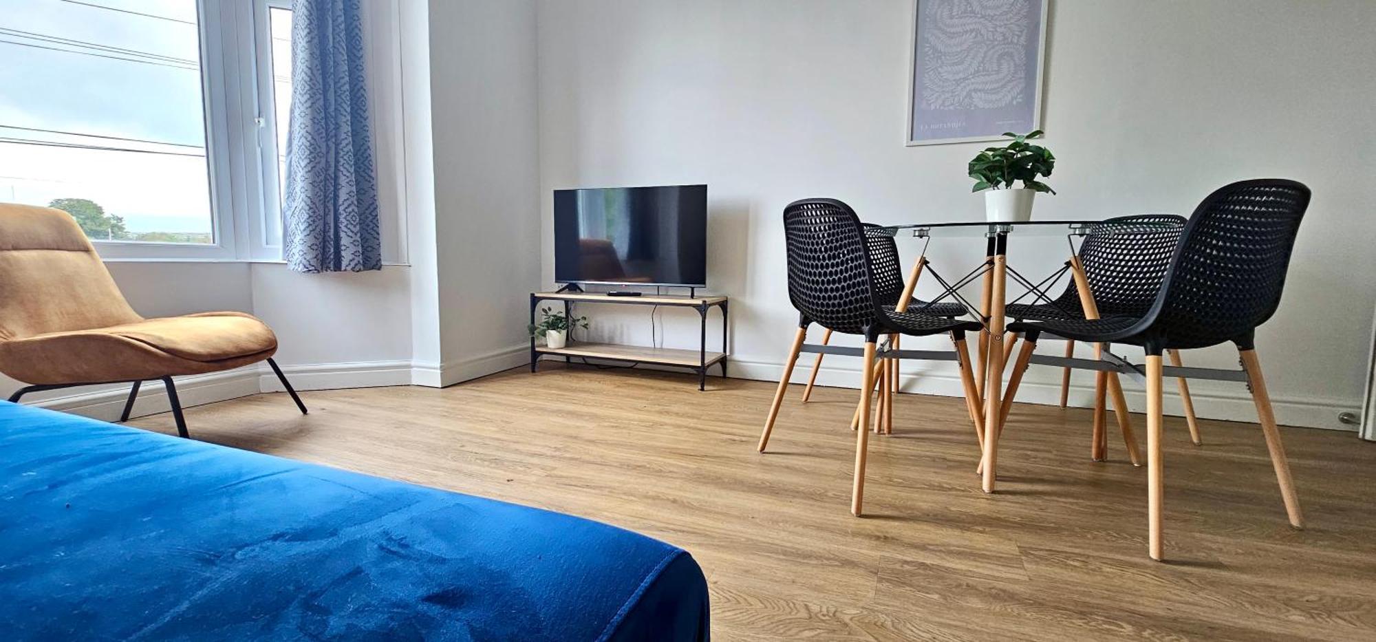 Harlequin Apartments By Switchback Stays Cardiff Rum bild
